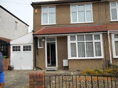 70 Sandling Ave